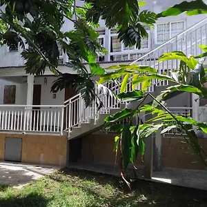  Hébergement de vacances Kaz A Ti Jo